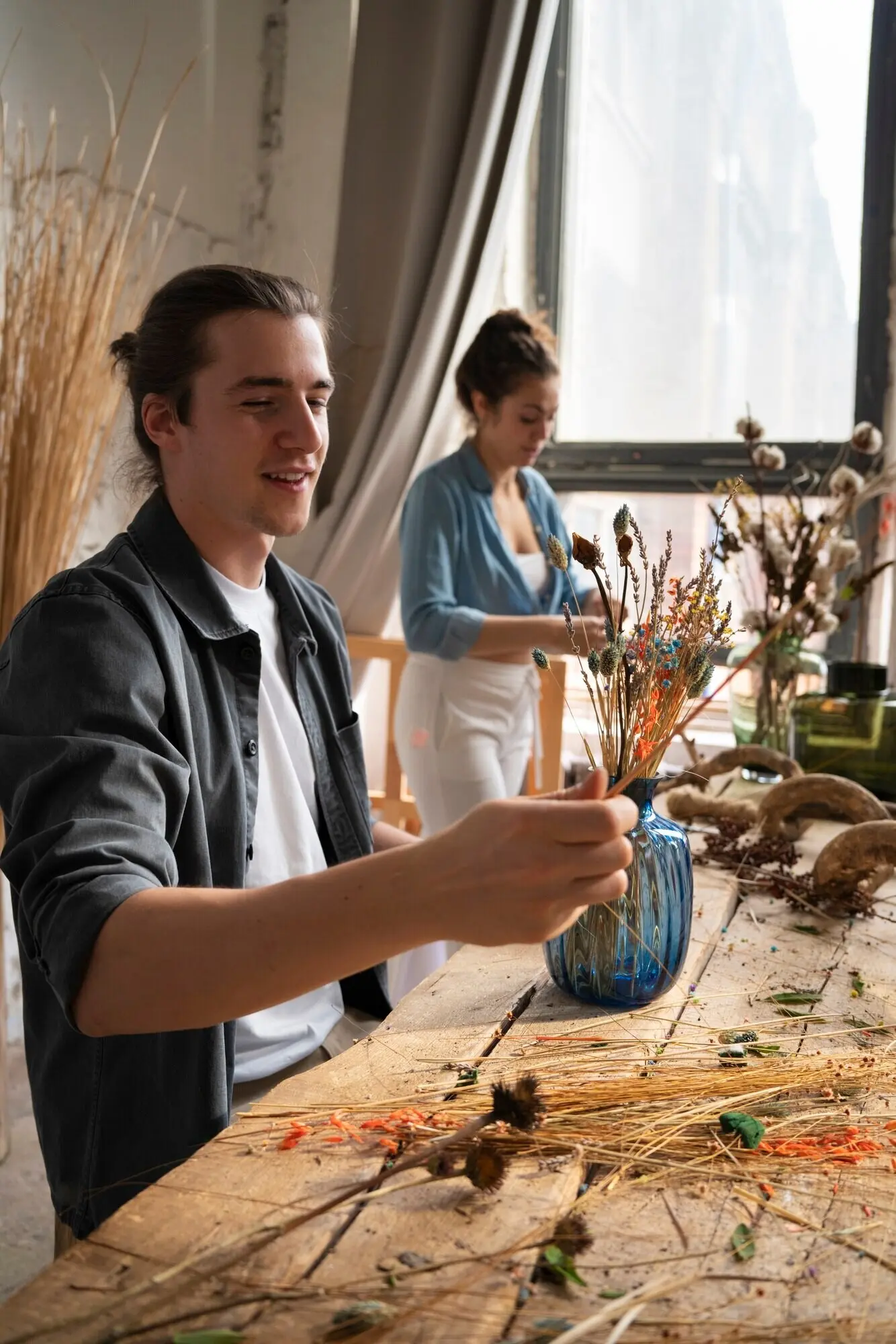 自分のドライアレンジメントを作っている人々